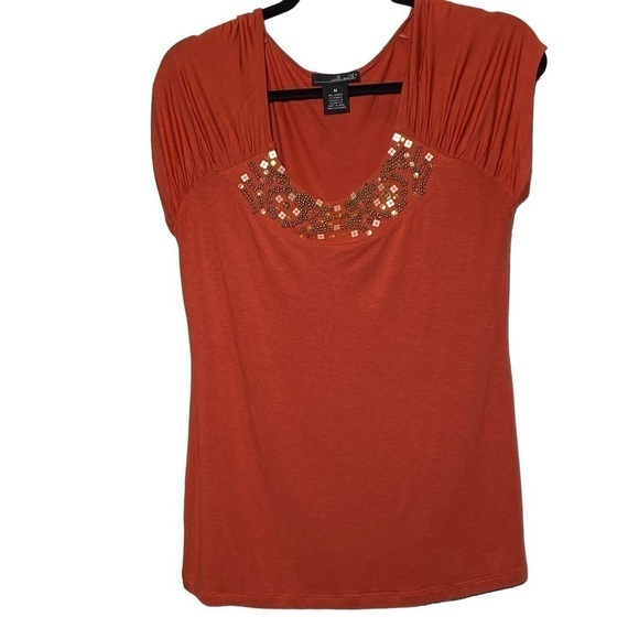Willi Smith women's size medium rust colored scoop neck embellished top - Picture 1 of 5